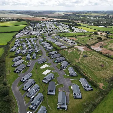 Valley View With A Luxurious Hot Tub Newquay (Cornwall)